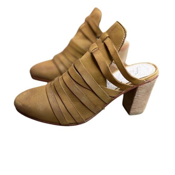 Free People Byron Strappy leather Mules size 39 8.5 heeled booties - Picture 1 of 7